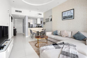 Ultra-Modern Luxurious 1BR In Marina-Damac Heights